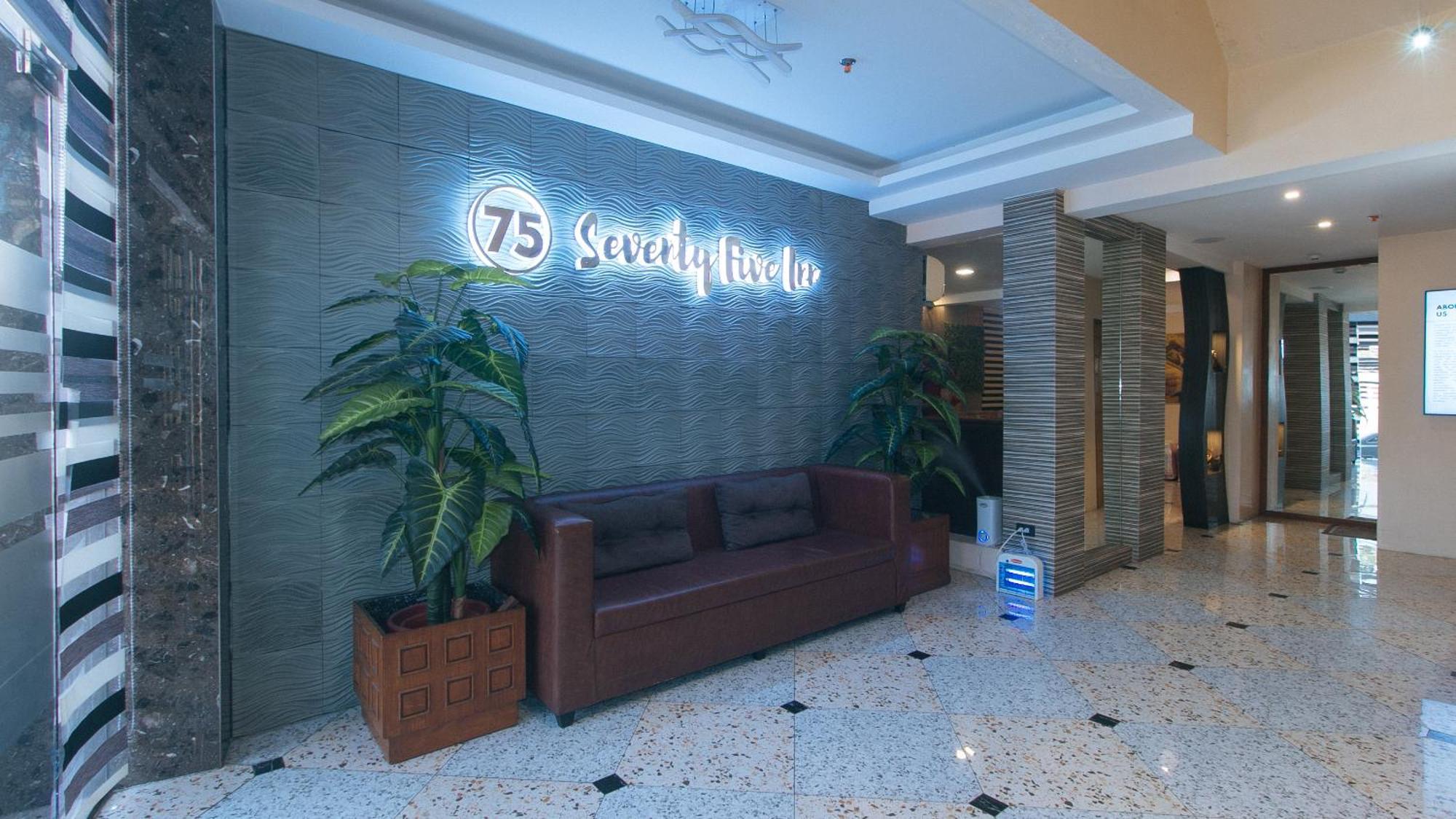 Reddoorz Plus At Seventy Five Inn Near Manila Airport Paranaque City ภายนอก รูปภาพ