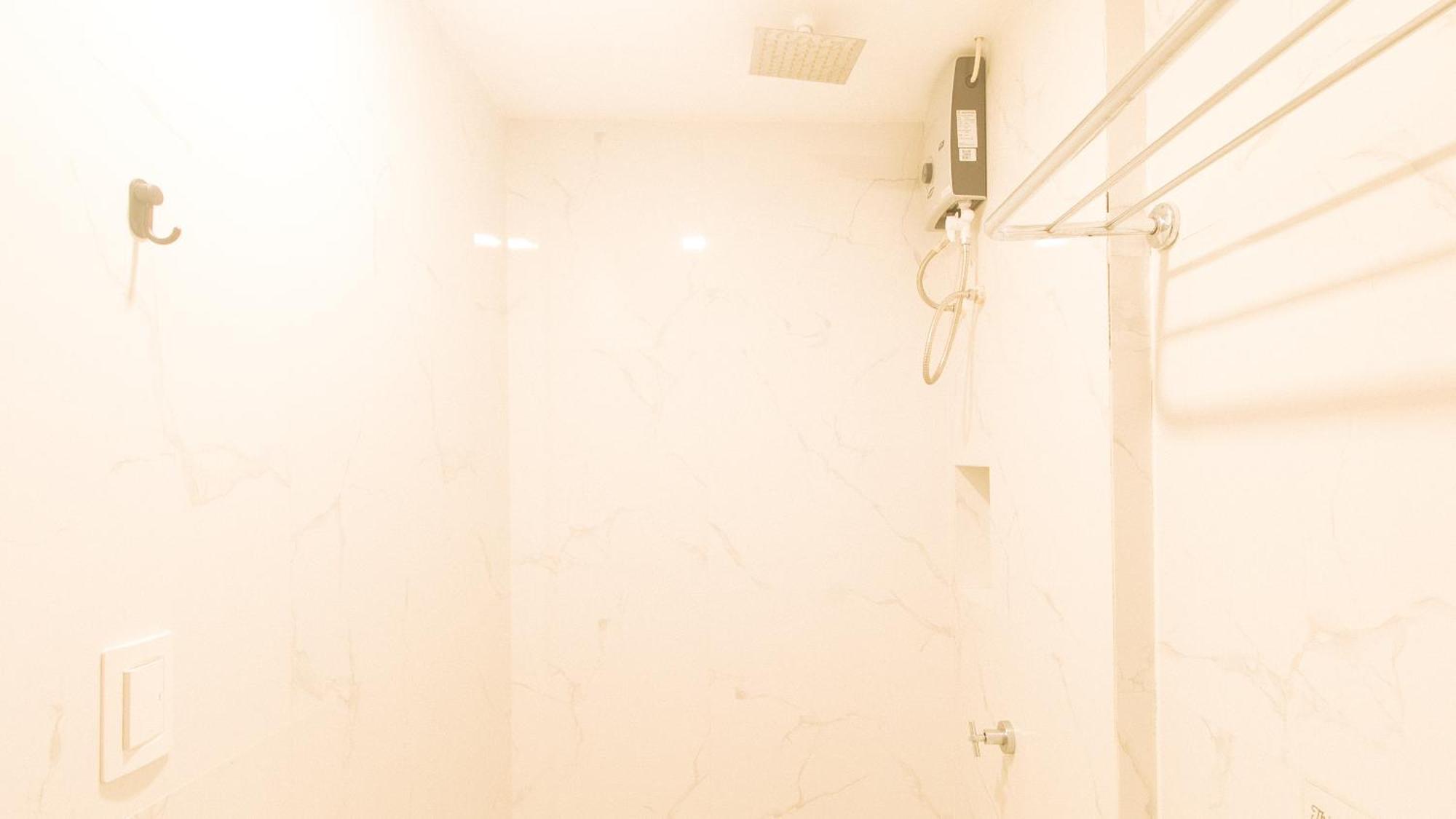 Reddoorz Plus At Seventy Five Inn Near Manila Airport Paranaque City ภายนอก รูปภาพ