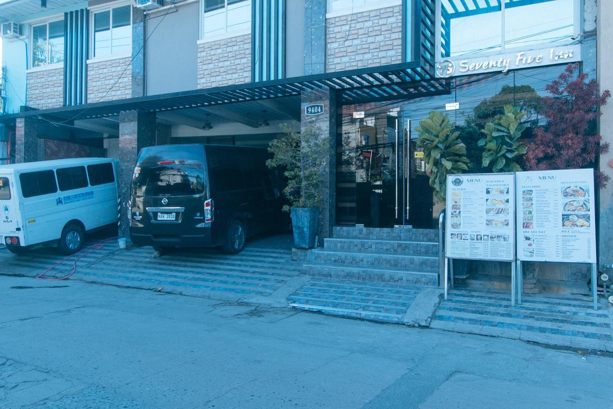 Reddoorz Plus At Seventy Five Inn Near Manila Airport Paranaque City ภายนอก รูปภาพ