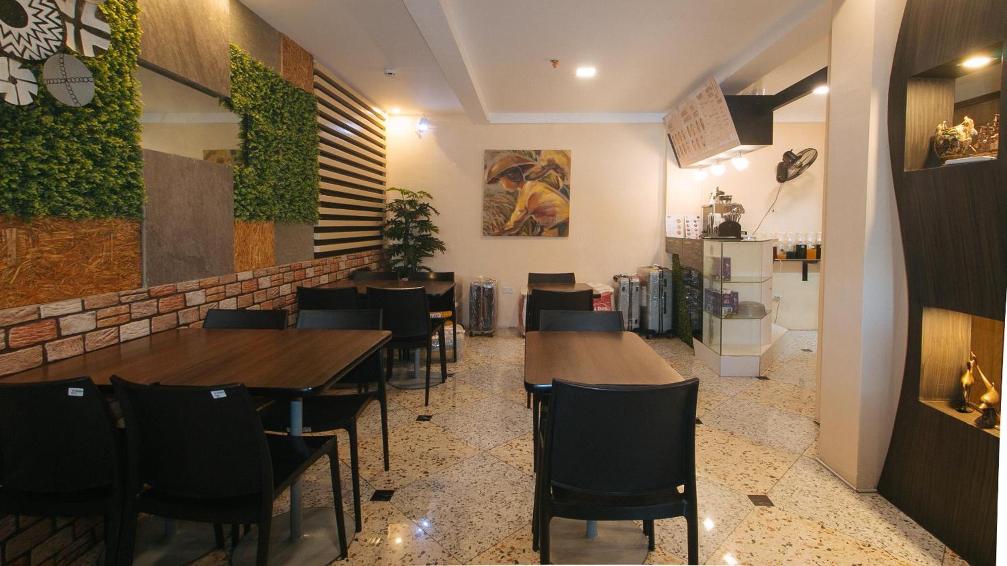 Reddoorz Plus At Seventy Five Inn Near Manila Airport Paranaque City ภายนอก รูปภาพ