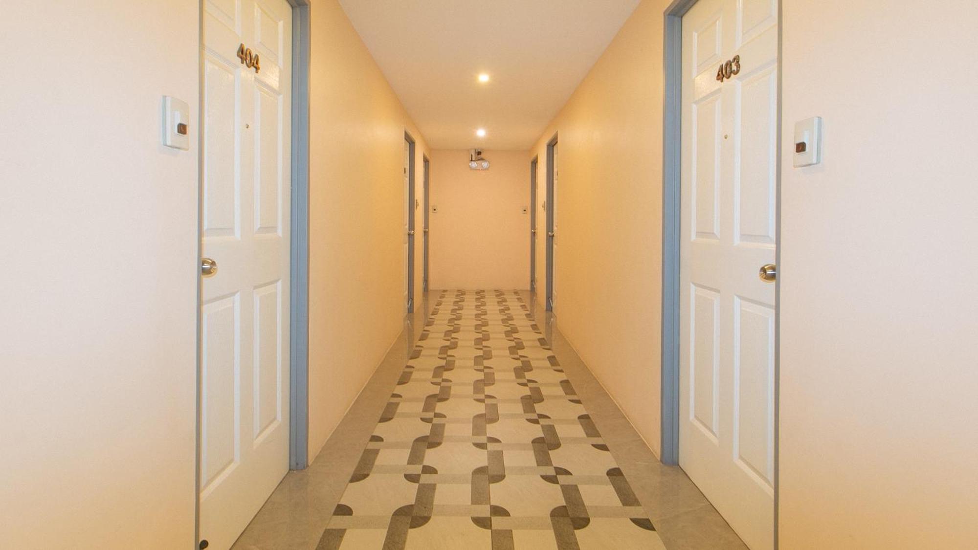 Reddoorz Plus At Seventy Five Inn Near Manila Airport Paranaque City ภายนอก รูปภาพ