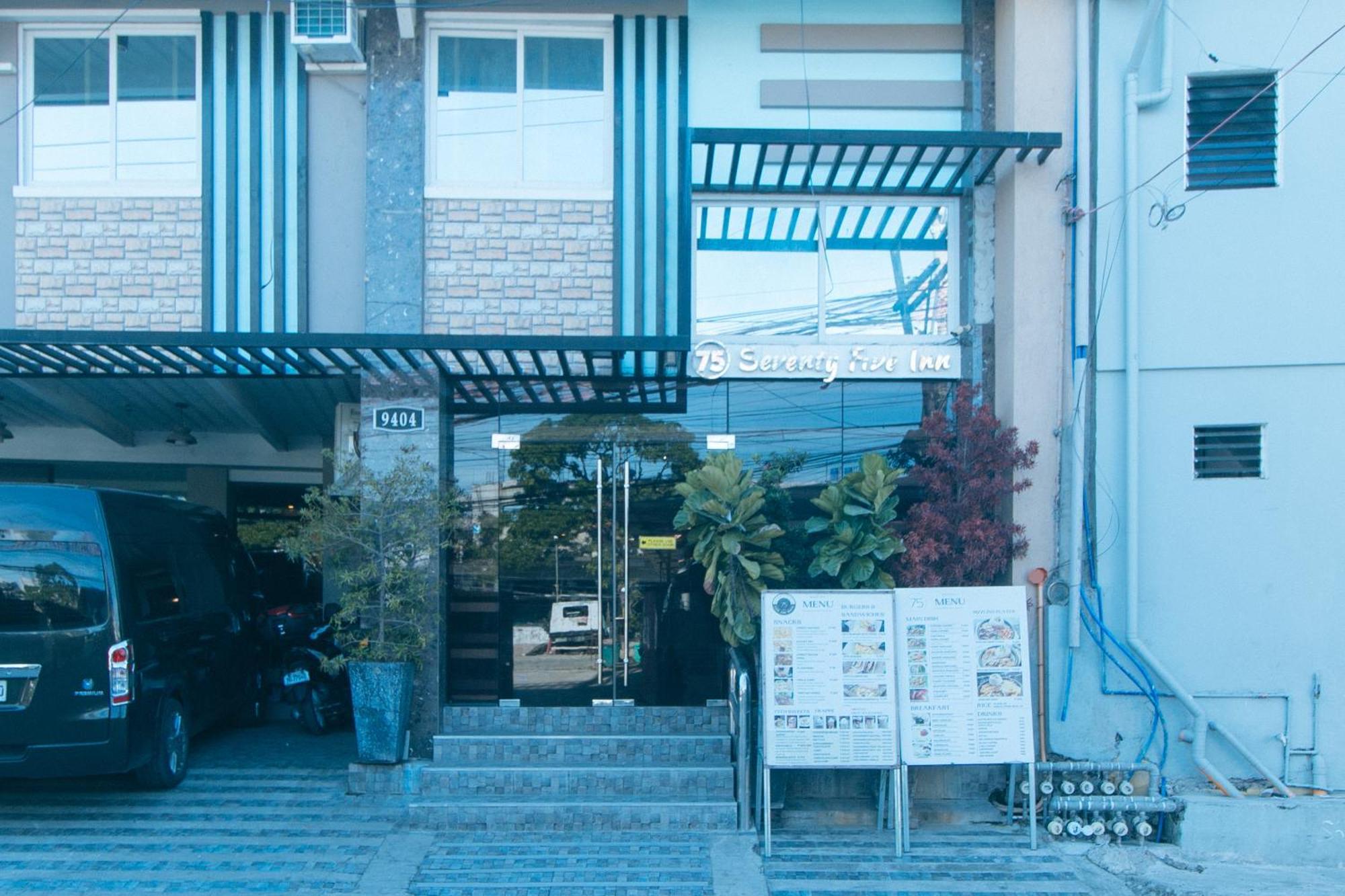 Reddoorz Plus At Seventy Five Inn Near Manila Airport Paranaque City ภายนอก รูปภาพ
